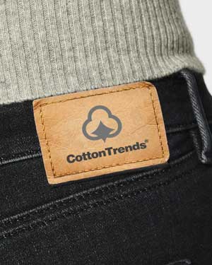 Jeans labels |  Etichette in cuoio